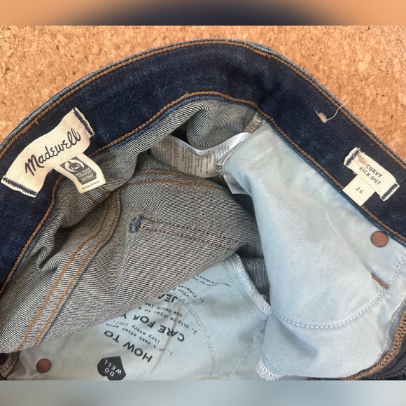 Madewell Curvy Kick Out Crop Jean Size 26 - Picture 6 of 6